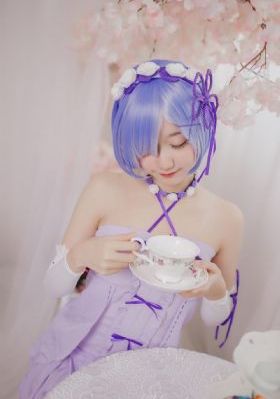 初三女生光溜溜上学有什么要求_高清视频大全